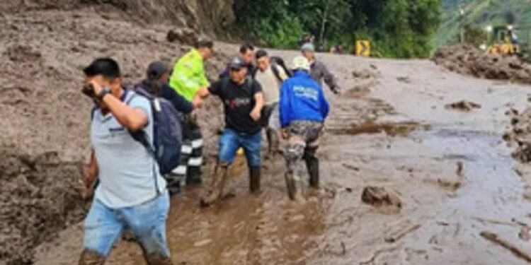 At Least 7 Dead and 22 Injured in Ecuador After a Landslide