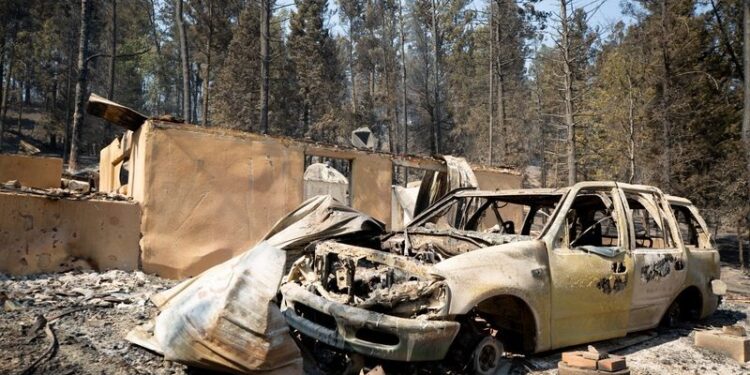 Tragedy Strikes Southern New Mexico: Two Dead in Devastating Wildfires