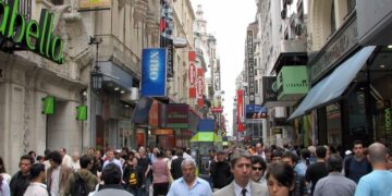 Argentina’s Economic Turmoil: Recession, Inflation, and Social Unrest