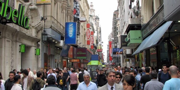 Argentina’s Economic Turmoil: Recession, Inflation, and Social Unrest