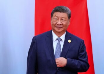 China vs. America: The High-Stakes AI Race and Diverging Tactics