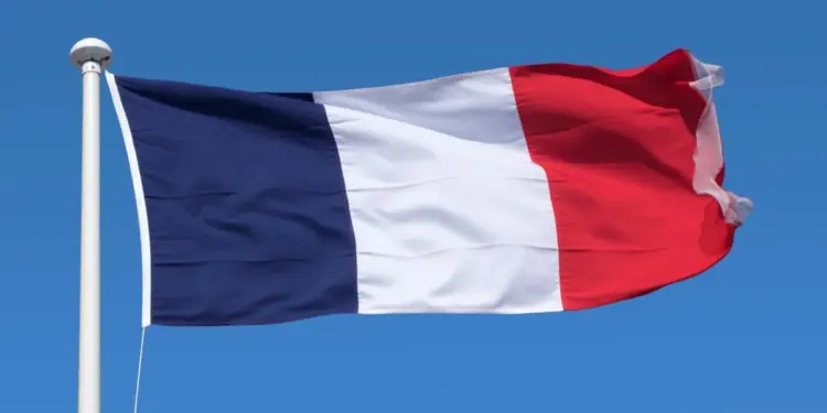 French Government Resigns Amid Political Crisis